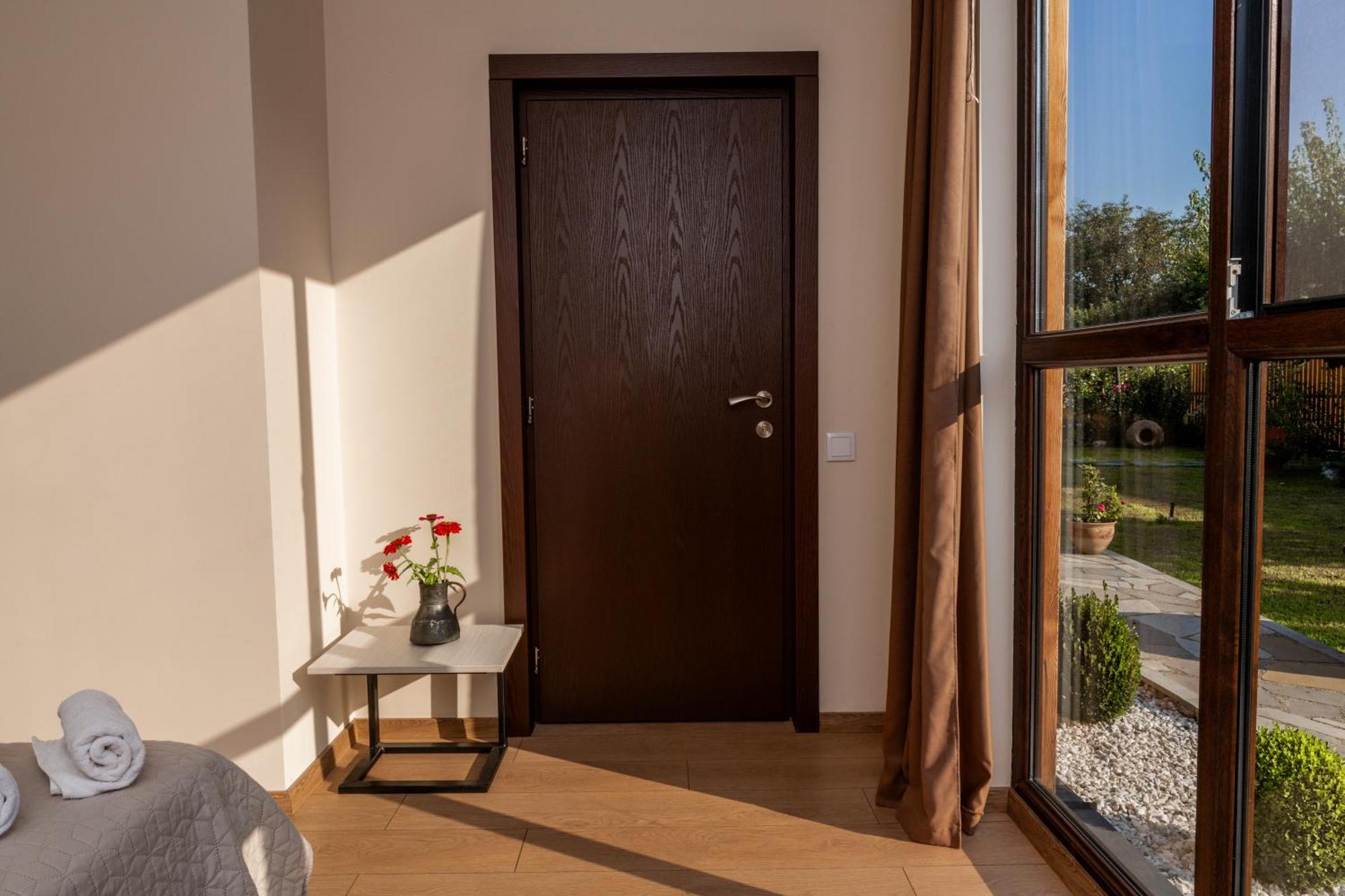 Alvani Inn K'vemo Alvani Exterior photo